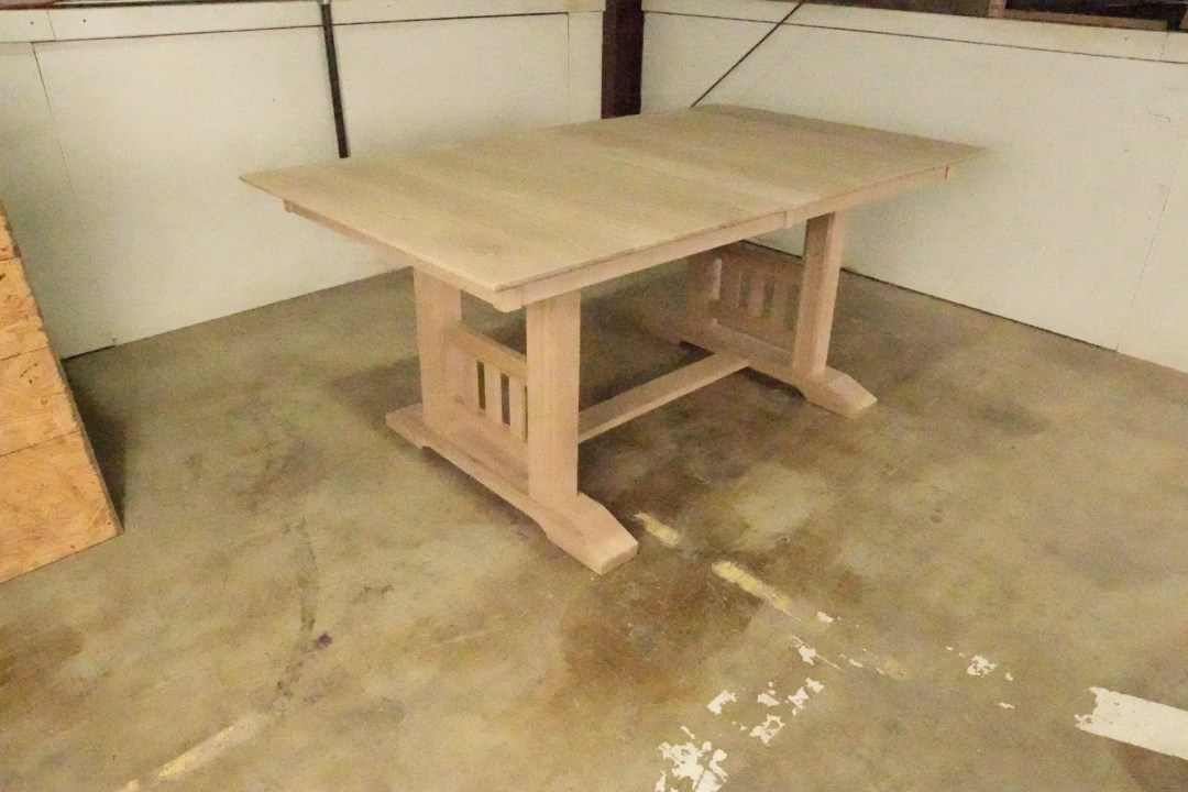 Dining table before refinishing